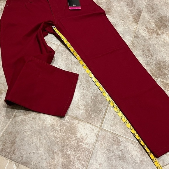 NWT Lee Secretly Shapes Straight Leg Embellished Jeans Rouge Red 12 Petite - Picture 5 of 9